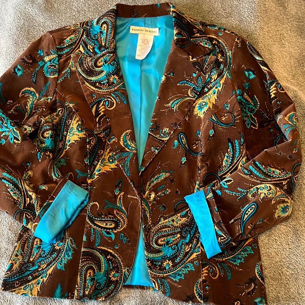 Short jacket, brown corduroy with100% polyester lining